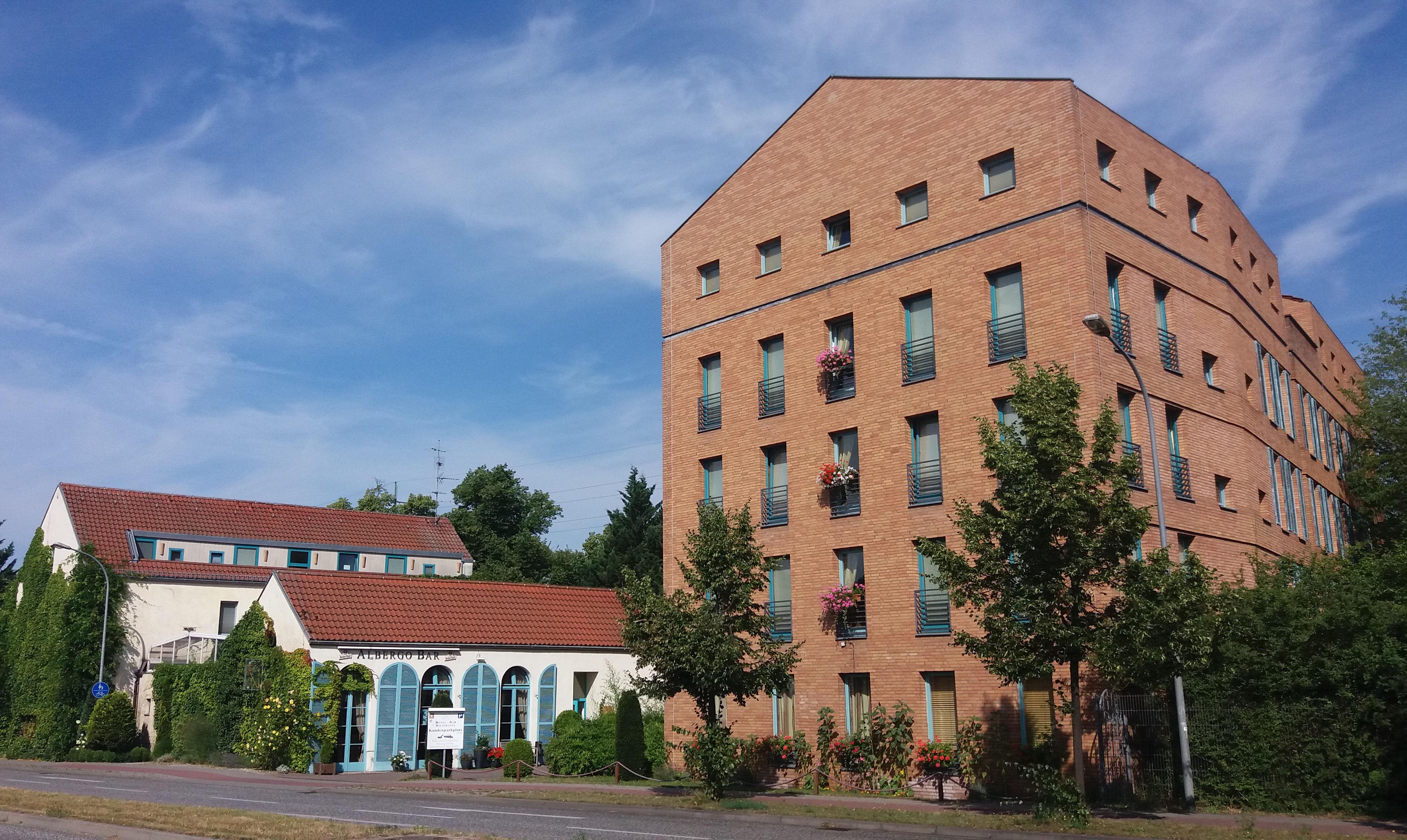 Albergo Hotel Schoenefeld Exterior photo